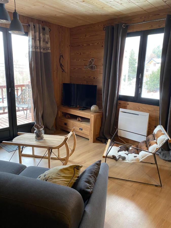 Chalet Au Pieds Des Pistes Le Cambre Aze Bolquere Exterior photo